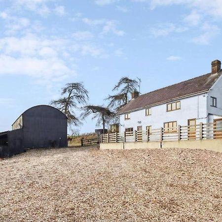 Upper Caerfaelog Farmhouse Llanbister Buitenkant foto